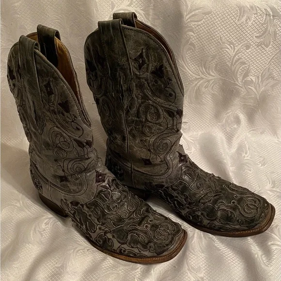 Men’s Corral Vintage leather embroidered square toe western boots. Size 11.5D - Picture 1 of 16